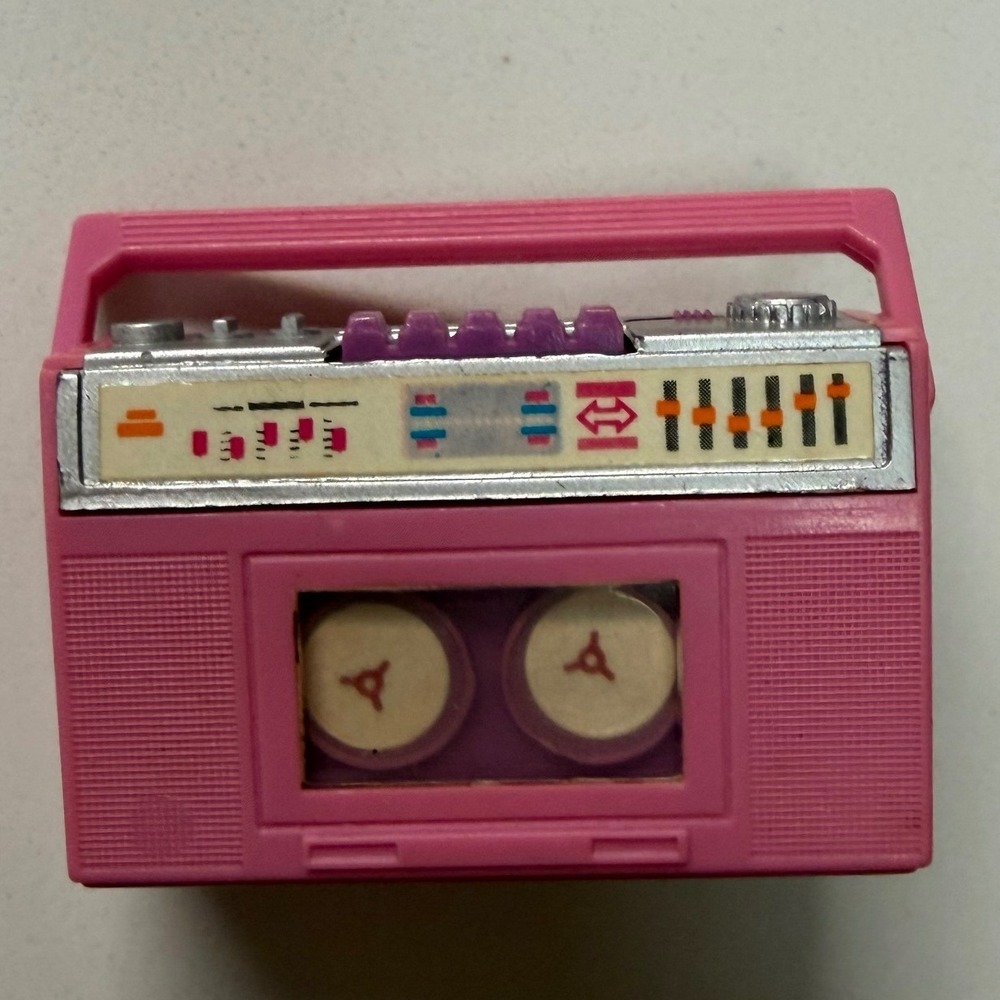 Vintage 1988 Mattel Barbie ActionAccents Pink Radio Tape Player Boombox Wind Up